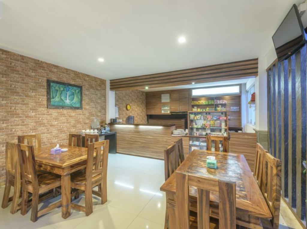 Lowcost Bed & Breakfast Jimbaran  Exterior photo