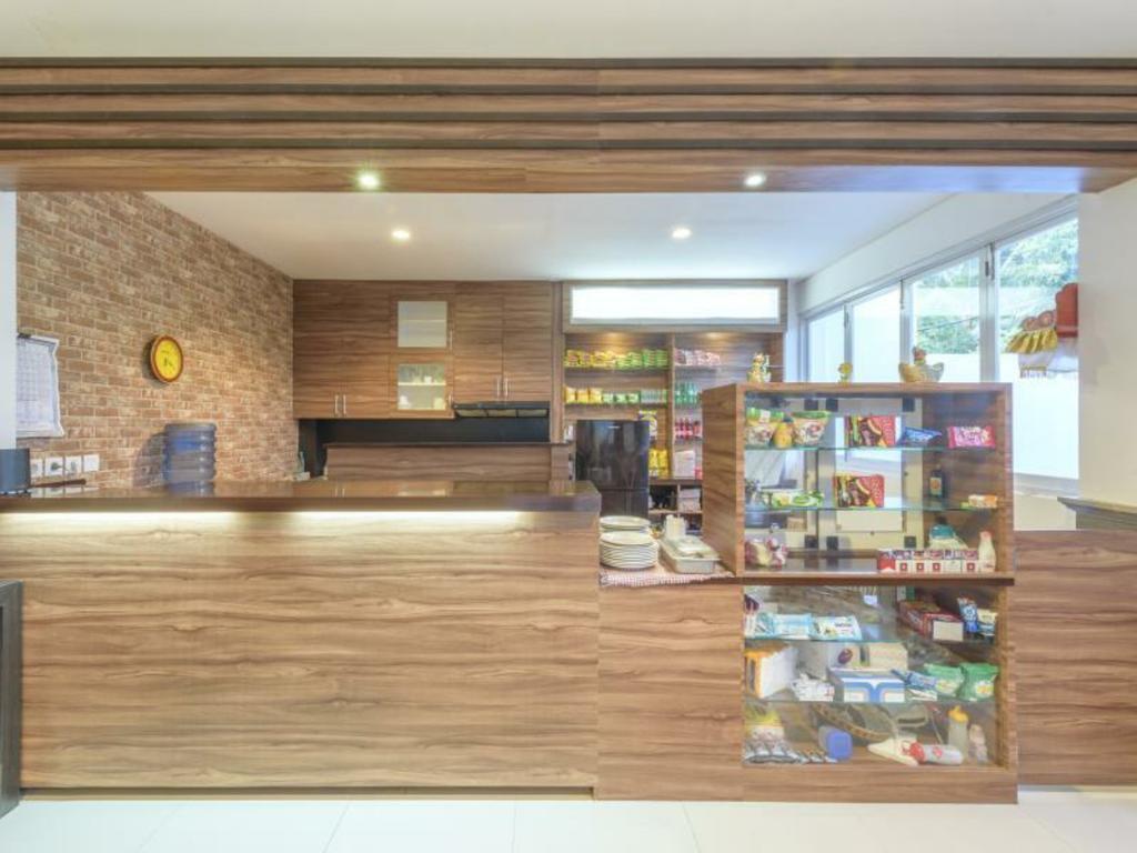 Lowcost Bed & Breakfast Jimbaran  Exterior photo